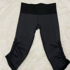Lululemon IN THE FLOW CROP II Black Gray ruched